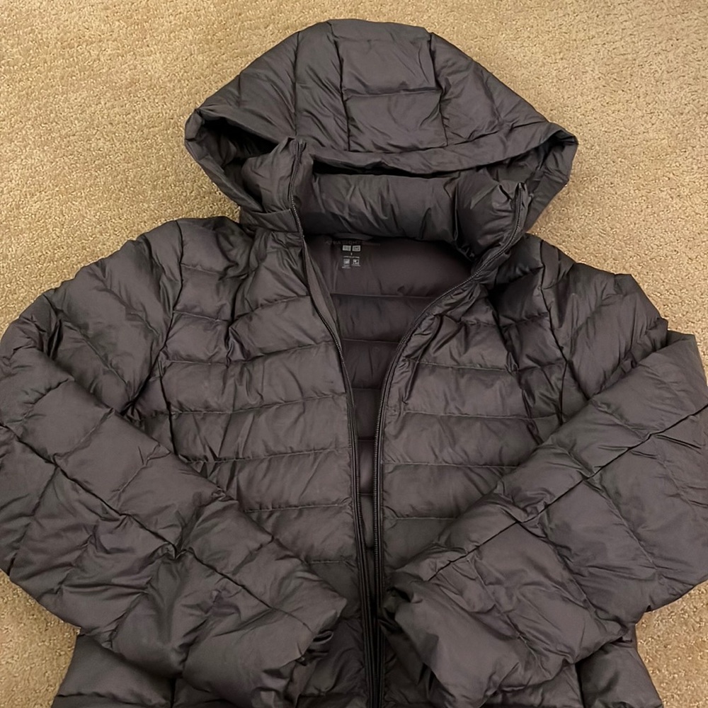 Uniqlo ultra light down coat